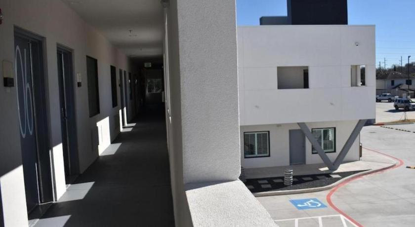 فندق بيلا Jersey Village المظهر الخارجي الصورة